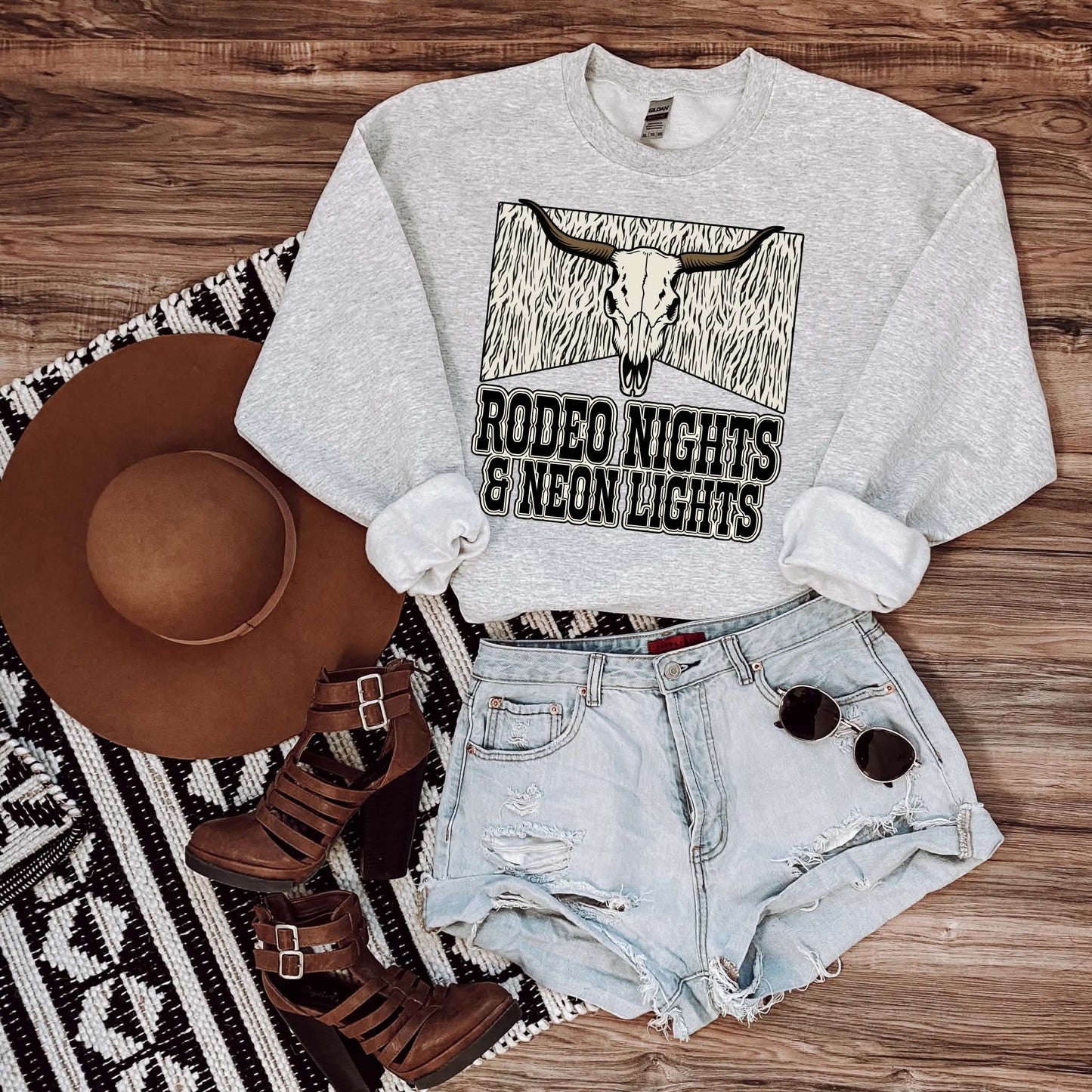 Rodeo nights | Crewneck